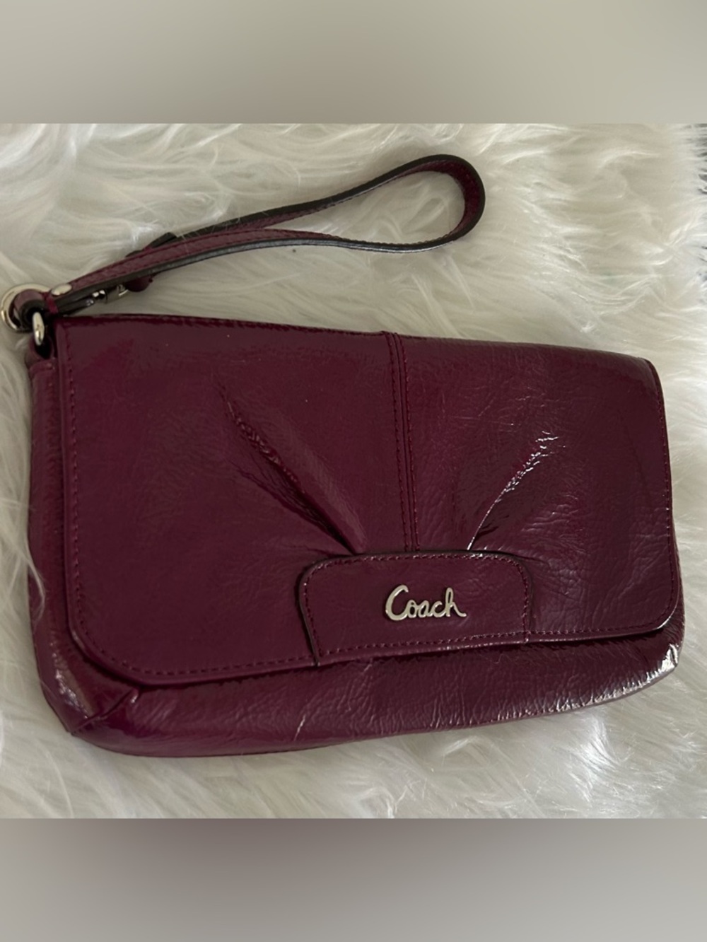 Coach Burgundy Patent Leather wallet Wristlet bag - Picture 5 of 9